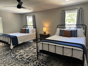 3 bedrooms, WiFi, bed sheets