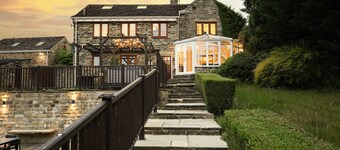Habberjam Farm: Swimming Pool, Sauna, Hot Tub, Fire Pit