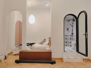 2 bedrooms, WiFi - Shanghai Dreams - Urban Vibes in Xuhui District (Shang Hai Shi)