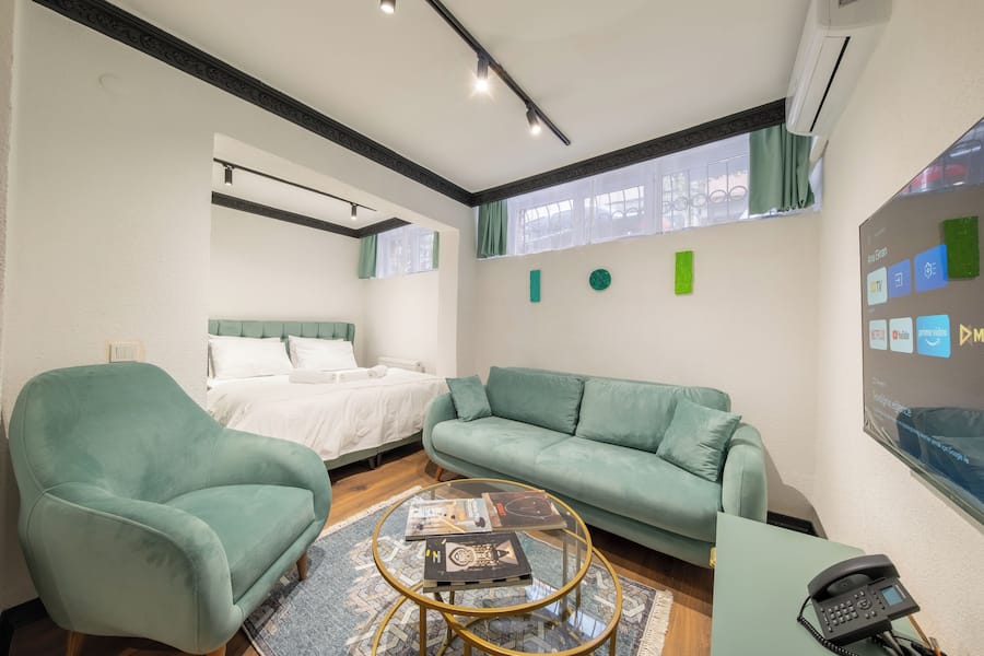 Economy Studio Suite
