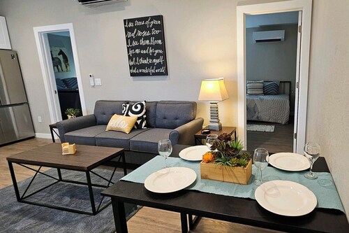 Chic & Cozy 2-Bed