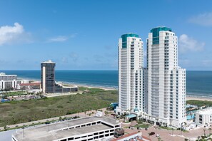 Condo, 3 Bedrooms | Exterior