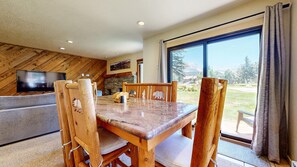 Condo, 1 Bedroom | Dining