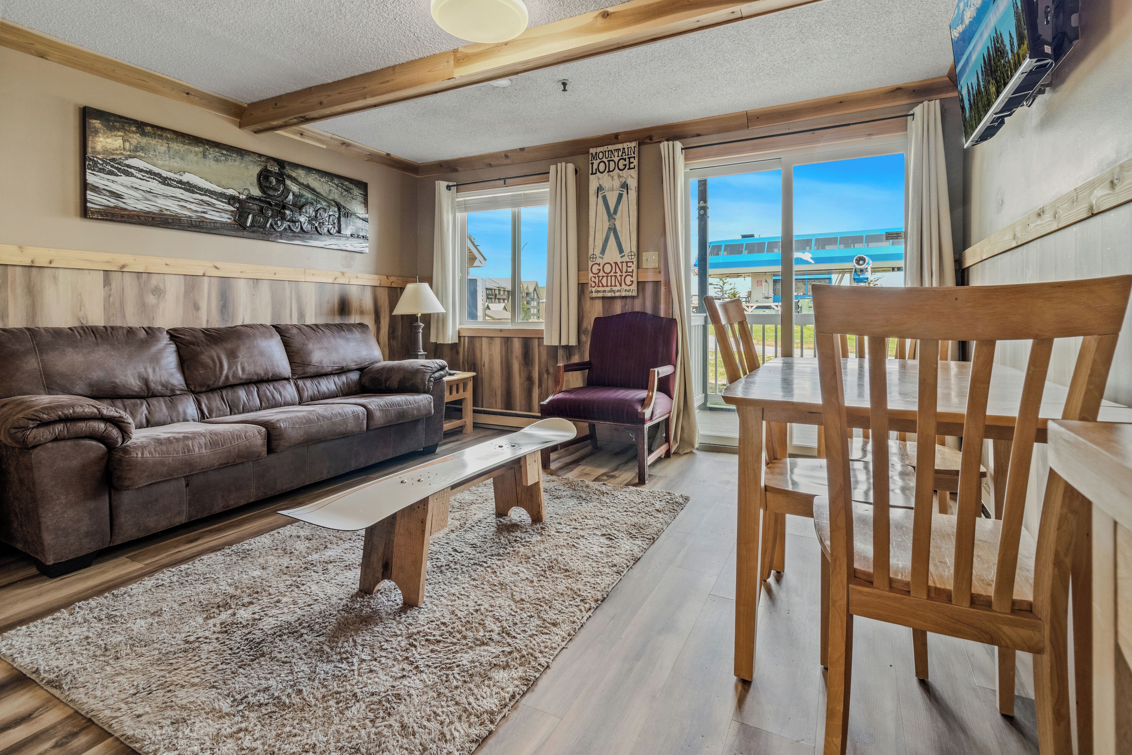 Classic Condo, 1 Bedroom | Individually decorated, individually furnished, laptop workspace