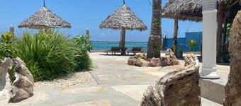 Oceanfront 6 one-bedroom villas resort in Southeast of Zanzibar island