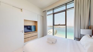 2 makuuhuonetta, silitysrauta/-lauta, ilmainen Wi-Fi, vuodevaatteet