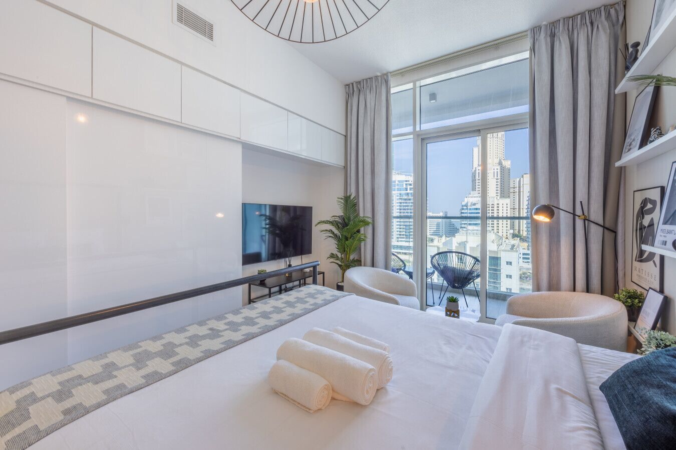 1 dormitorio, tabla de planchar con plancha, wifi gratis y ropa de cama