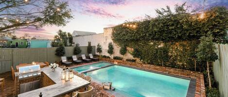 室外泳池、暖水池