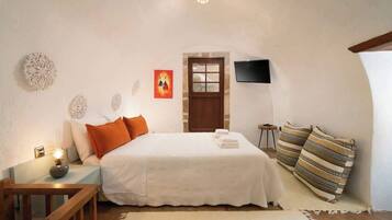 1 chambre, fer et planche Ă repasser, lit parapluie, Wi-Fi