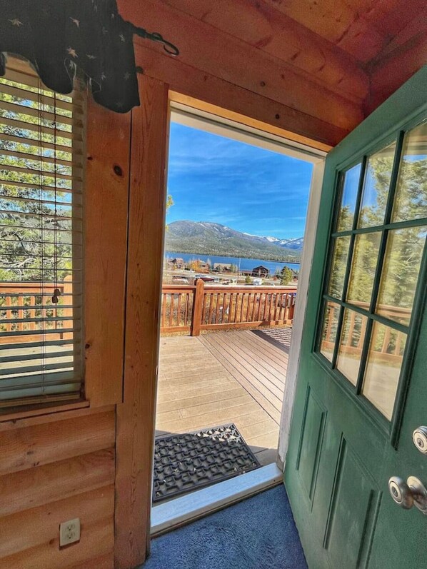 Interior - Relax in the night sky w/ hot tub (Grand Lake)