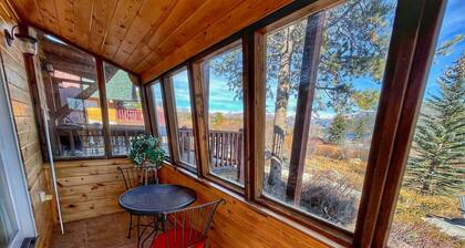 Relax in the night sky w/ hot tub