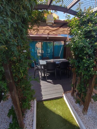 Superb apartment close to the port and beach.