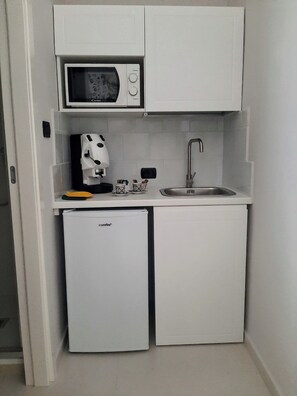 Comfort Double Room, Balcony | Private kitchen - My Comfort Suite (Naples)