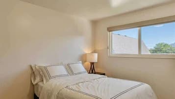 2 slaapkamers, reisbedje, wifi