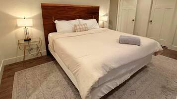 1 多间卧室、旅行婴儿床、WiFi、床单