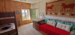 2 soveværelser, strygejern/strygebræt, weekendseng, sengetøj