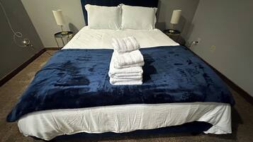 1 bedroom, desk, free WiFi, bed sheets