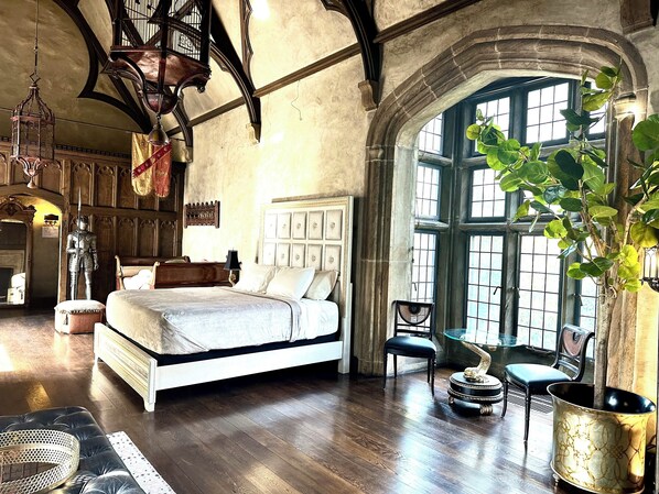 3 habitaciones, tabla de planchar con plancha y wifi