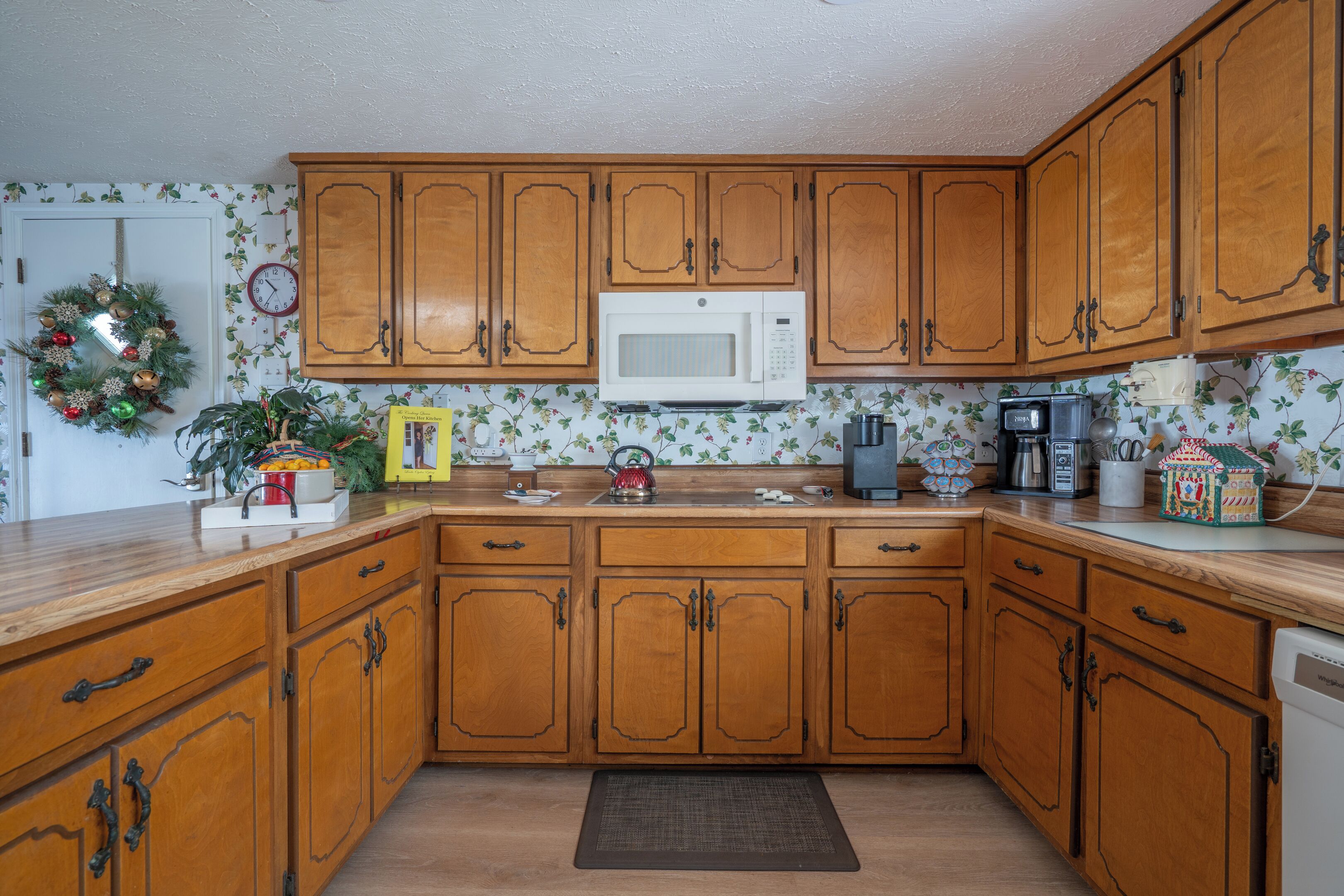 電子レンジ、オーブン、コンロ、食器洗い機