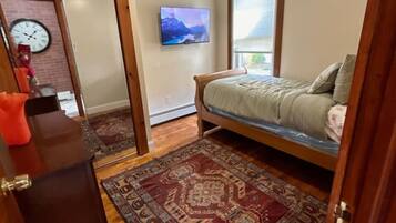 2 chambres, bureau, Wi-Fi, literie fournie