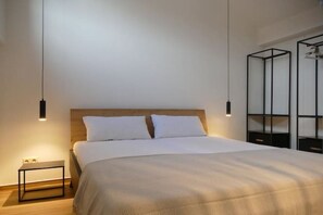 1 chambre, bureau, fer et planche à repasser, Wi-Fi