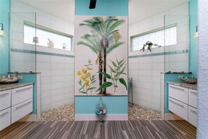 Hair dryer, towels, toilet paper - Boaters Dream, full refund*, heated pool, sleeps 6 (Gulf cove)