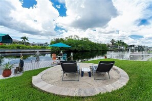 Terrace/patio - Boaters Dream, full refund*, heated pool, sleeps 6 (Gulf cove)
