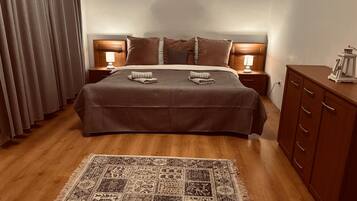 1 bedroom, iron/ironing board, WiFi, bed sheets