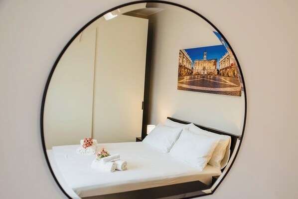 2 bedrooms, in-room safe, iron/ironing board, travel crib