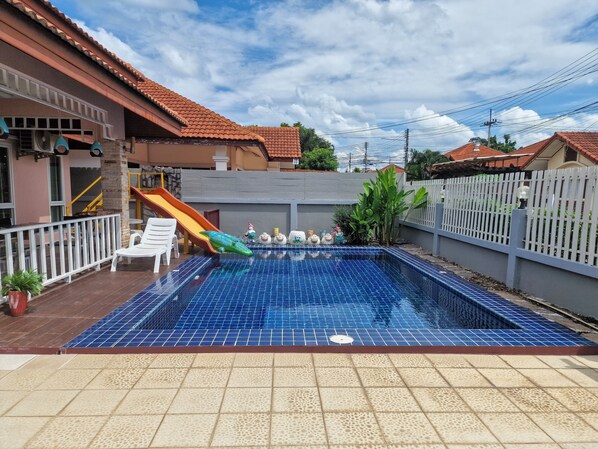 Pool - Bluepool Villa Pattaya (Bang Sare)