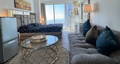 Spacious 3-bedroom apartment with WiFi, AC in welcoming Dubai
