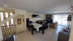 リビング エリア