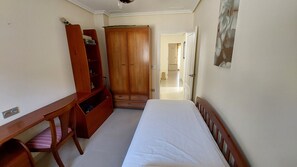 4 chambres, fer et planche Ă repasser, Wi-Fi, literie fournie