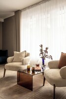 Comfort Triple Room | Desk, blackout drapes, soundproofing, iron/ironing board