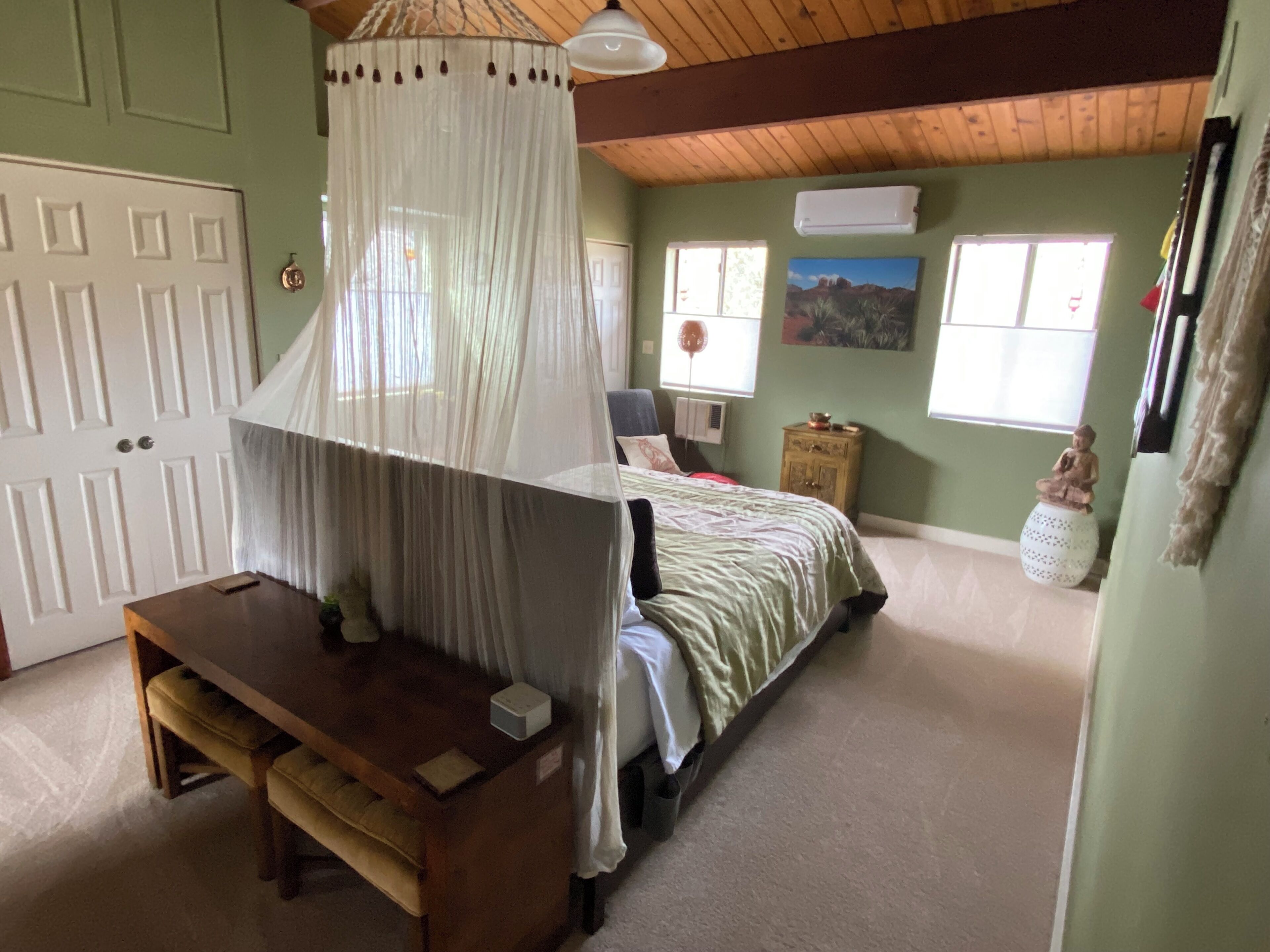 2 chambres, fer et planche à repasser, Wi-Fi gratuit, draps fournis