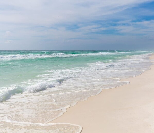 Beach nearby - 10B - 1BR $700+ in freebies incl golf, On Beach (Miramar Beach)