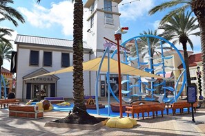 Children’s area - 12B - 2BR $700+ in freebies incl golf, On Beach (Miramar Beach)