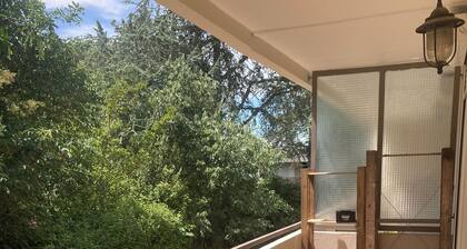Appartement moderne 70 mÂČ Ă Aiguelongue : 2 chambres, terrasse, parking et clim.