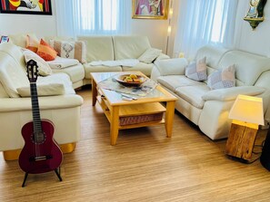 Smart TV, fireplace, video games, table football