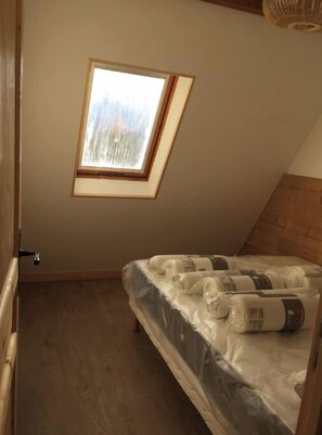2 bedrooms