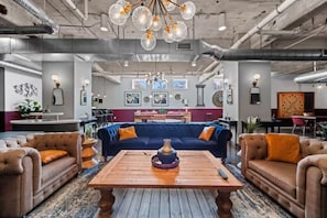 Interior - Downtown Penthouse Close to Convention Center (Dallas)