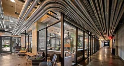 Downtown Penthouse Close to Convention Center