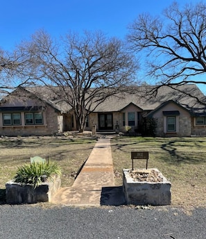 Exterior - Spacious 3BR Home in Amazing Location (Temple)