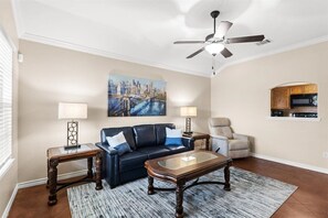 Stylish 3BR Retreat in Highly-Rated Locale | Living area | 55-inch Smart TV with digital channels - Spacious 3BR Home in Amazing Location (Temple)