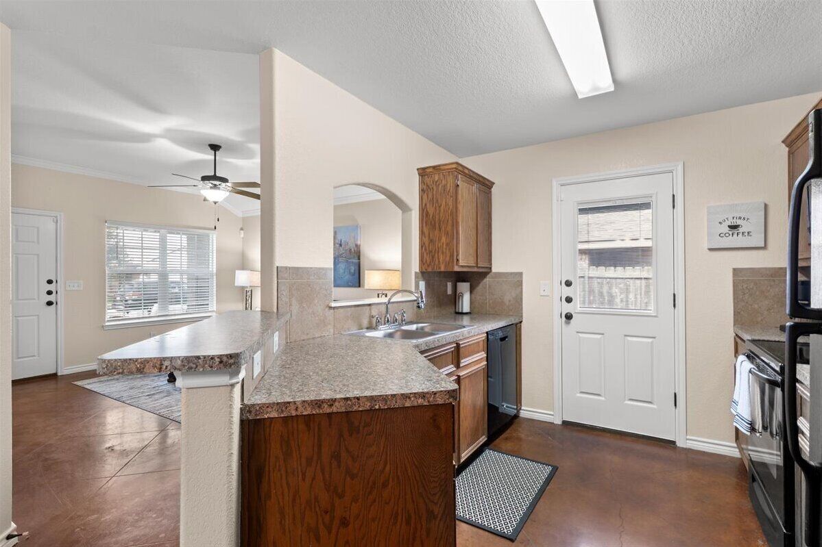 Nhà tiện nghi đơn giản, 3 phòng ngủ, không hút thuốc, bếp | Bếp riêng | Dụng cụ pha cà phê/trà, ấm điện 