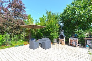 Apartment, 3 Bedrooms, Smoking, Balcony | BBQ/picnic Area