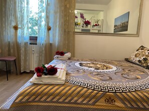 1 bedroom, in-room safe, desk, WiFi