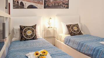 1 bedroom, in-room safe, desk, travel crib