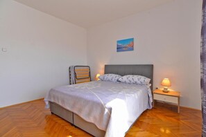Apartment, 3 Bedrooms, Smoking, Balcony | 4 bedrooms - Spacious Flat With Pool Just 300m From the Beach (Fazana)