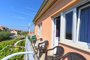 Apartment, 3 Bedrooms, Smoking, Balcony | Balcony - Spacious Flat With Pool Just 300m From the Beach (Fazana)
